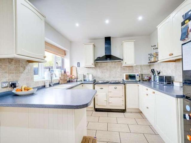House for sale in Leighton-Linslade, Linslade
