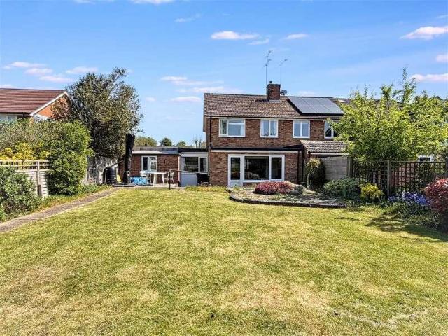 House for sale in Henley-on-Thames, Berrick Salome