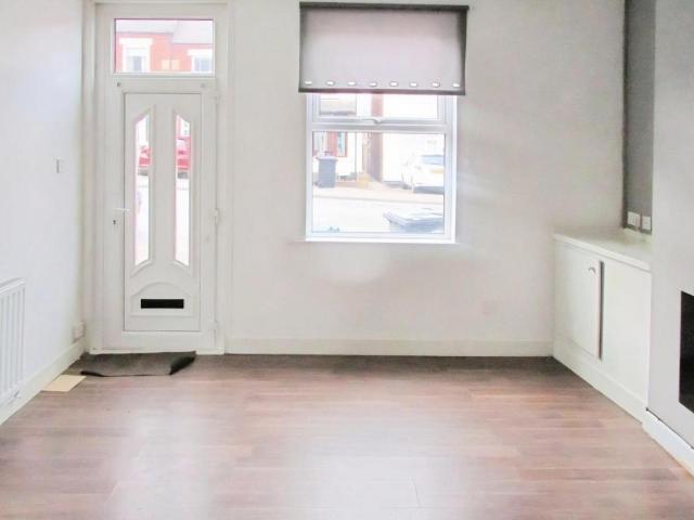 House for sale in Kettlebrook, Staffordshire
