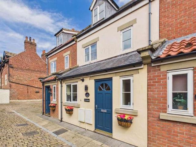 House for sale in Whitby, North Yorkshire