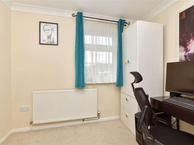 House for sale in Oad Street, Kent