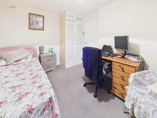 House for sale in Kettlebrook, Staffordshire