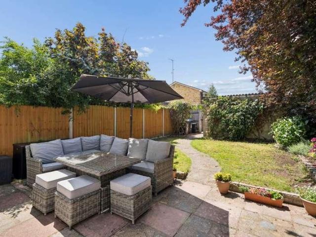 House for sale in Farnham Common, Buckinghamshire