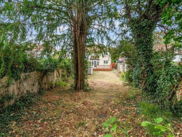 House for sale in Nork, Red Hill