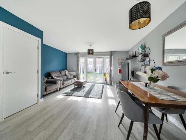 House for sale in Amen Corner (North), Binfield