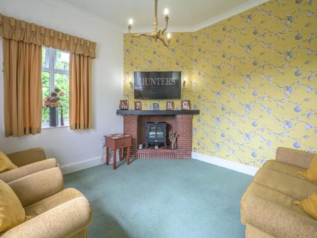House for sale in Stourbridge, West Midlands