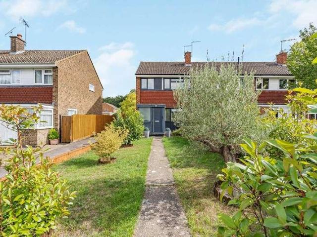 House for sale in Bellfields, Westborough