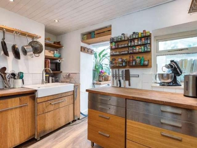 House for sale in Moorlands, Bare