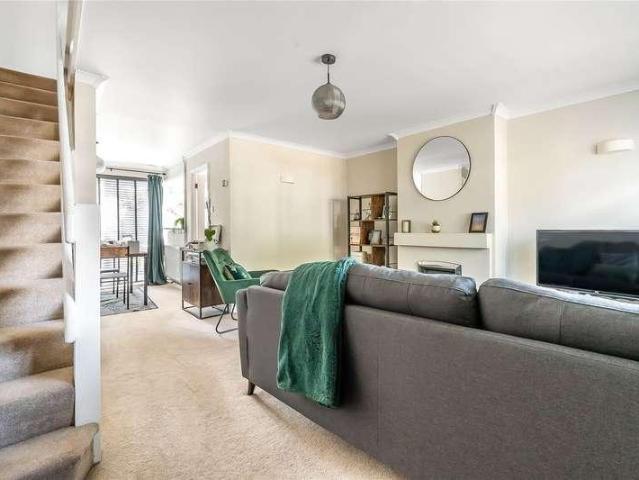 House for sale in Jacobs Well, Guildford