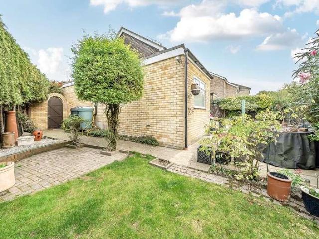 House for sale in Stipers Hill, Dunstable