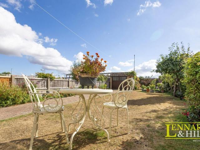 House for sale in Chadwell St Mary, Essex