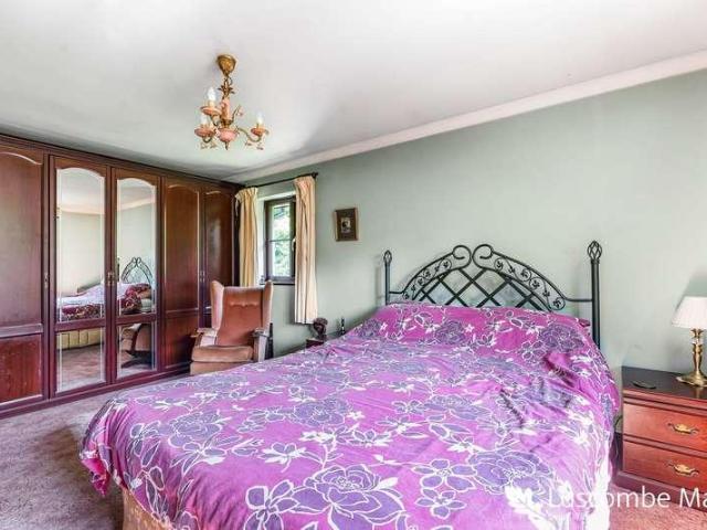 House for sale in Strode, Devon