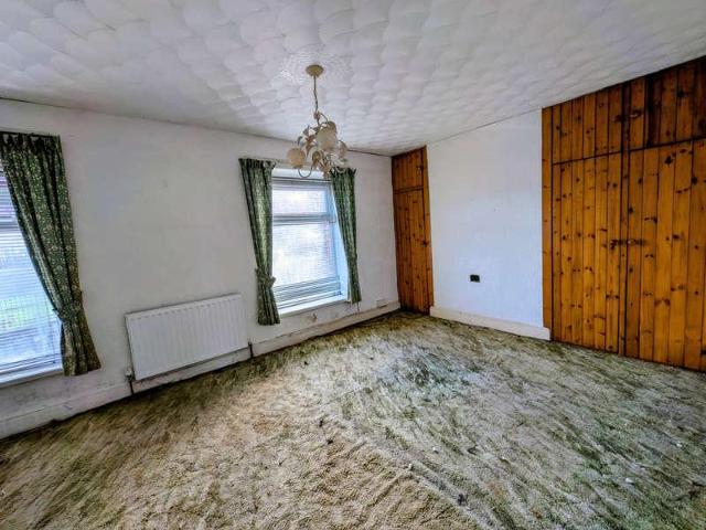 House for sale in Mountain Ash West, Mountain Ash