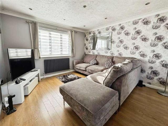 House for sale in Dale Hill, Essex