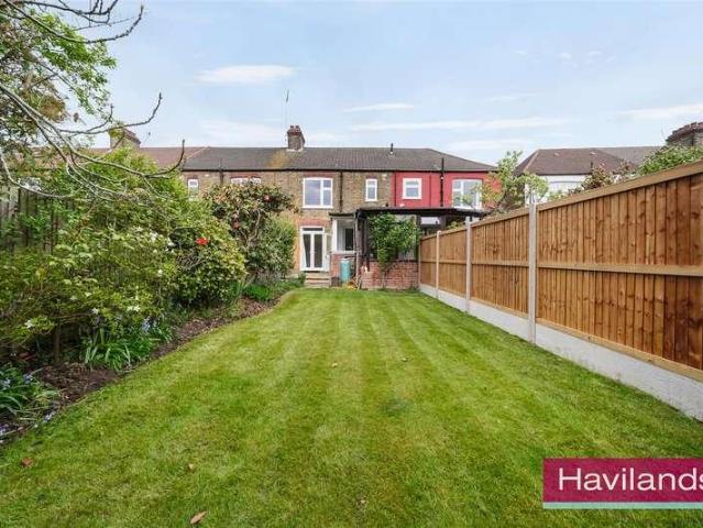 House for sale in Edmonton, Greater London