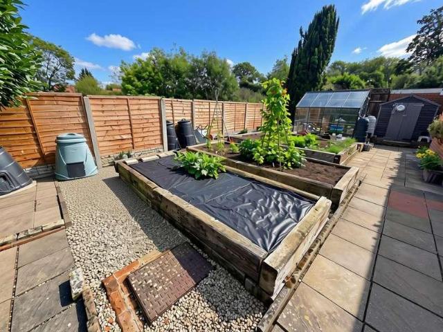 House for sale in Costhorpe, East Midlands
