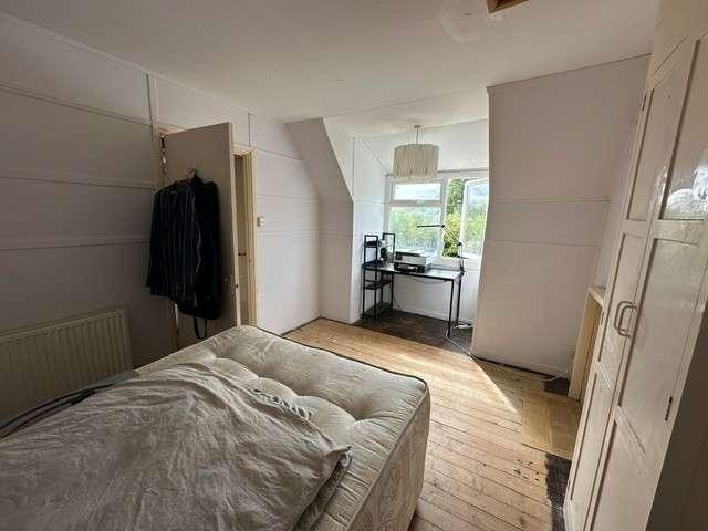 House for sale in Bucklebury, West Berkshire