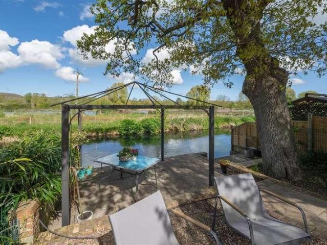 House for sale in Stuppington, The Bridge