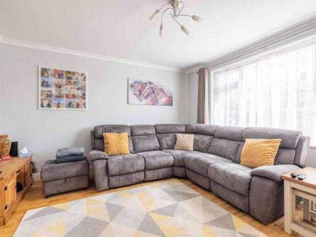 House for sale in Britwell, Slough