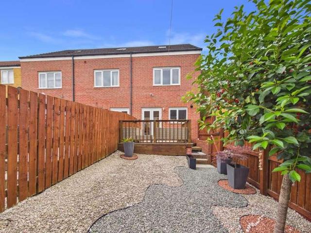 House for sale in Whitwood, West Yorkshire