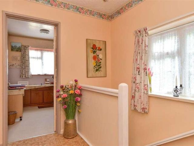 House for sale in Wallands Park, Lewes