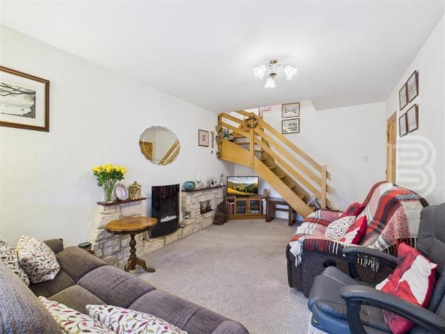 House for sale in Overslade, New Bilton