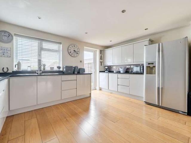 House for sale in Denham, Gerrards Cross and Chalfonts Community Board, Buckinghamshire