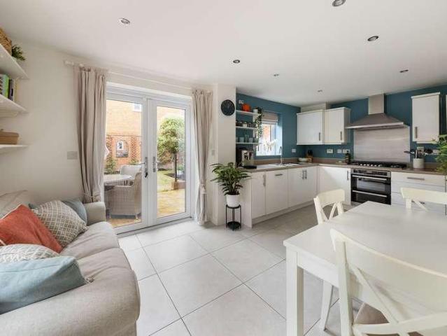 House for sale in Great Western Park North, Berrick Salome