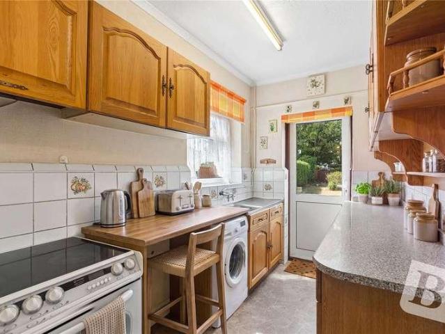 House for sale in Elm Park, Greater London
