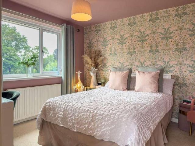 House for sale in Hove Edge, Bailiff Bridge
