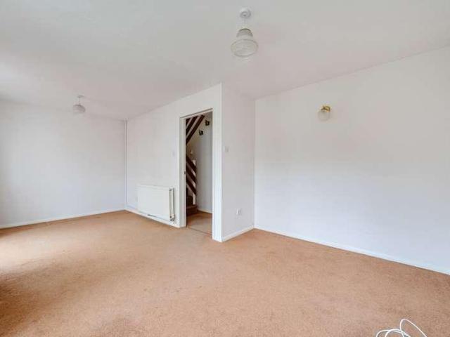 House for sale in Emmbrook, Wokingham