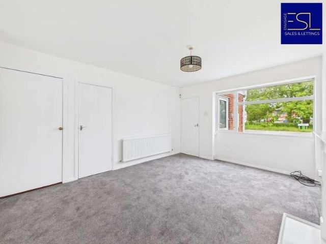 House for sale in Cheylesmore, West Midlands