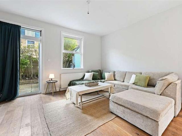 House for sale in Shepherd's Bush, Greater London