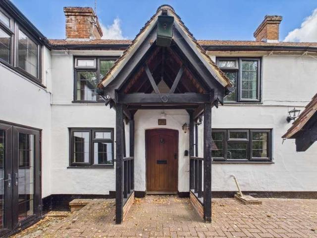 House for sale in Tadley, Priest Down