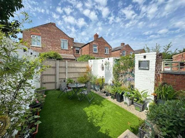 House for sale in Georgia, Greater Manchester