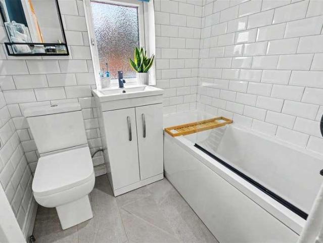 House for sale in Attenborough, East Midlands