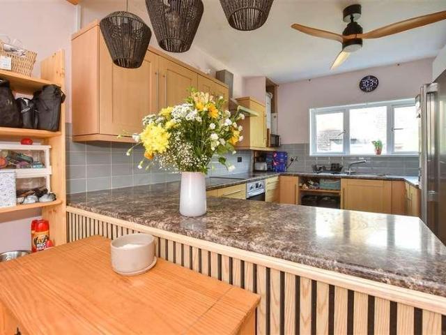 House for sale in Tower Hamlets, Ash
