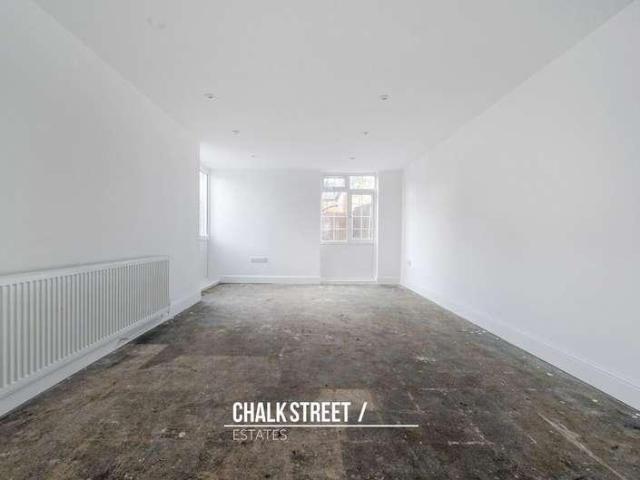 House for sale in Harold Hill, Greater London