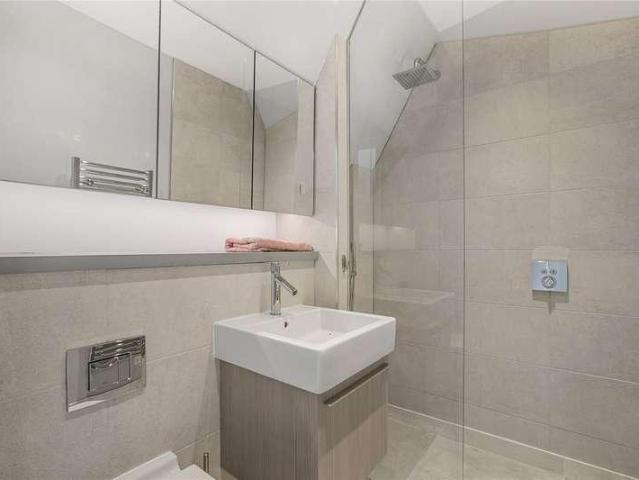 House for sale in London Borough of Wandsworth, Greater London