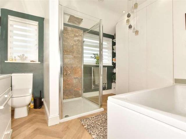 House for sale in Upper Walmer, Ash