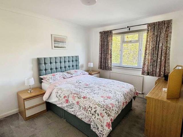 House for sale in Woodley
