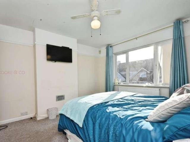 House for sale in Upton, Acol
