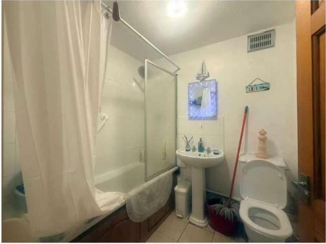 House for sale in Old Wharf, City Of Leicester