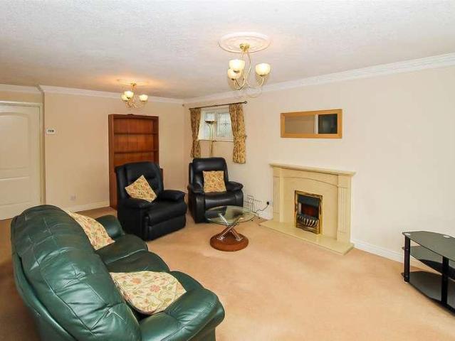 House for sale in Gawthorpe, West Yorkshire