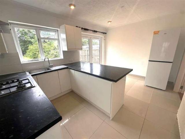 House for sale in London Borough of Hounslow, Feltham