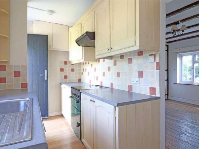 House for sale in Leigh, Pachesham Park