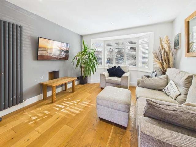 House for sale in West End, Elmbridge
