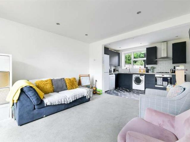 House for sale in Redhill, Merstham