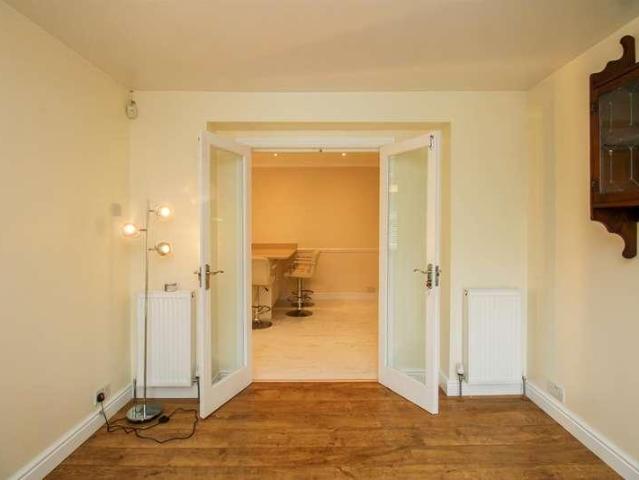 House for sale in Overthorpe, West Yorkshire