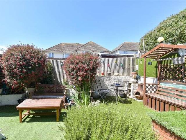 House for sale in Whitehawk, Brighton & Hove